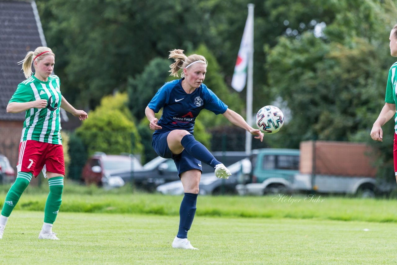 Bild 282 - F SV Boostedt - SV Fortuna St. Juergen : Ergebnis: 2:1